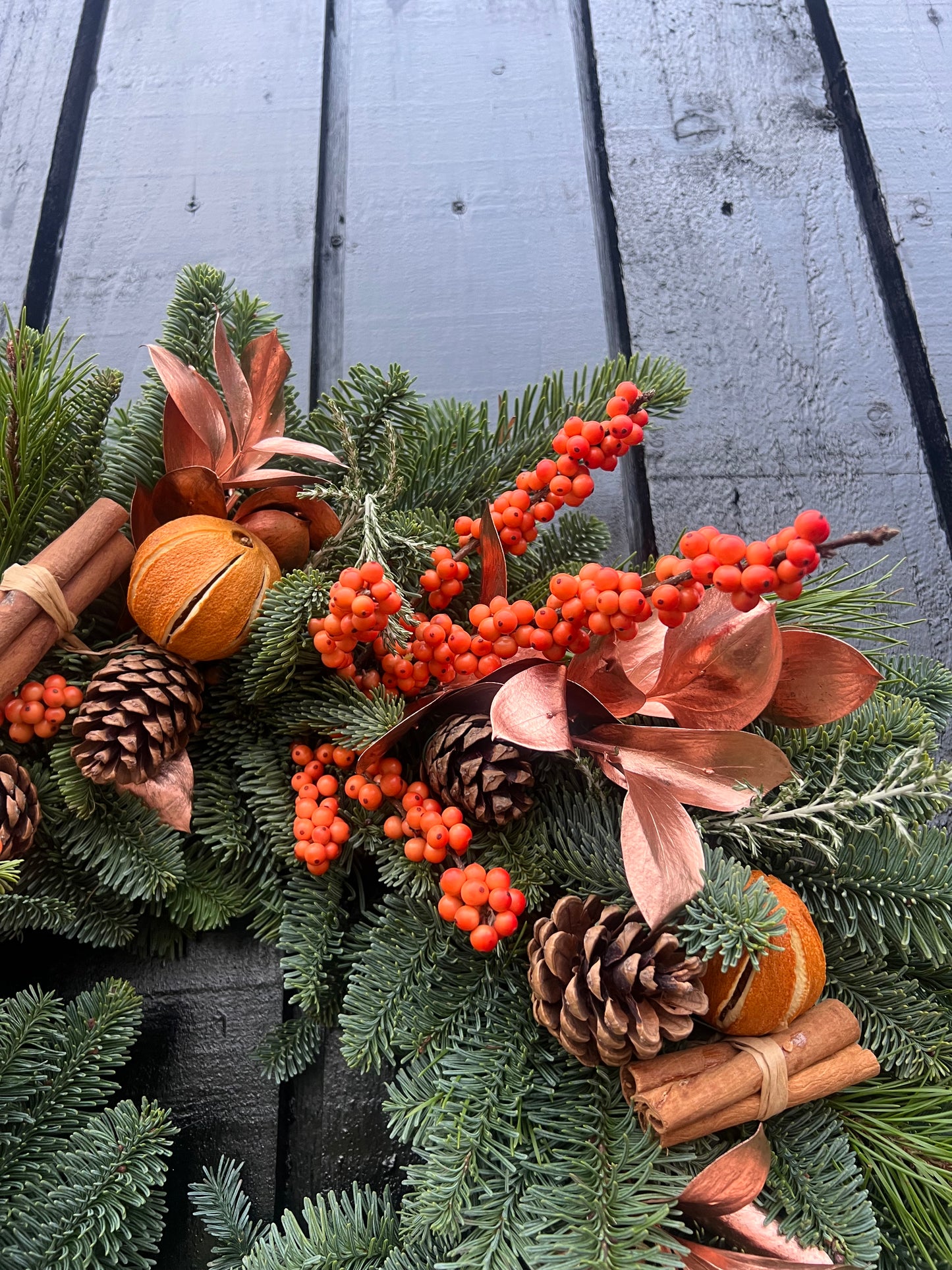 Corona festiva de canela