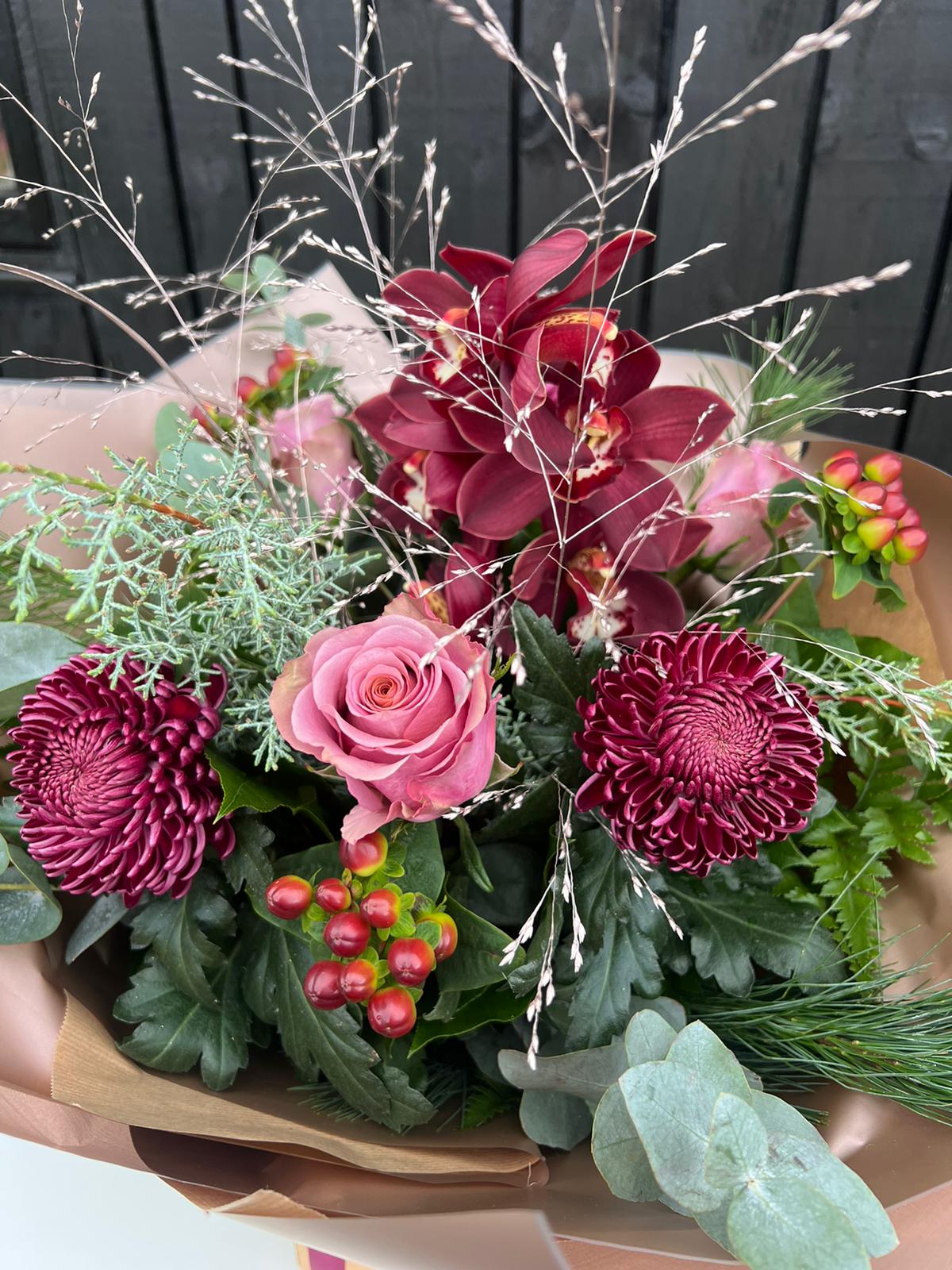 Mulberry Opulent Hand tie Bouquet