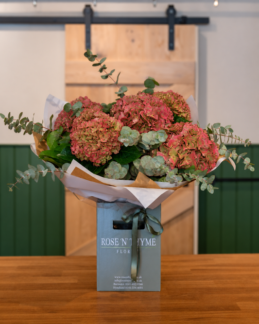 Hyndrangea Hand tie