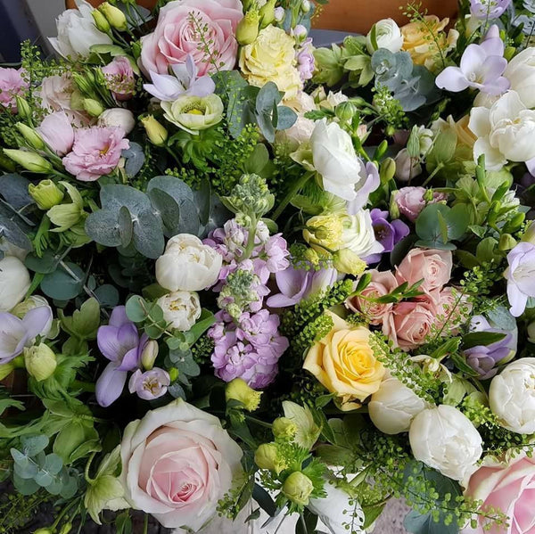Rose n' Thyme Online Flower Delivery Glasgow Florist Rose n