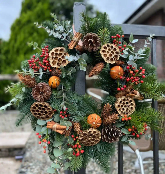NATURAL FESTIVE WREATH